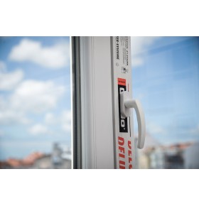 Janela PVC Oscilobatente 118x110 cm com Vidro Duplo | Cando