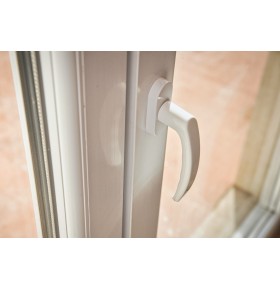 Janela PVC Oscilobatente 118x110 cm com Vidro Duplo | Cando