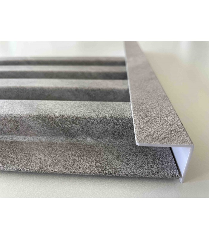 Cantoneira para Revestimento Ripado Prateado - 1 Unidade