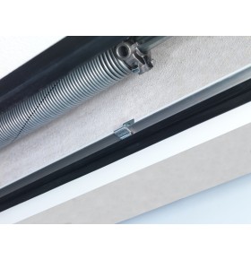 Portão de Garagem seccionado com motor e dois comandos